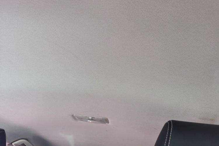 丰田 卡罗拉 2019款 1.2T S-CVT GL先锋版中控内饰22