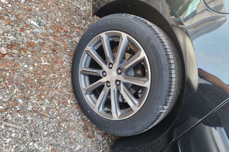 别克 君越 2022款 652T 豪华型车身外观6008