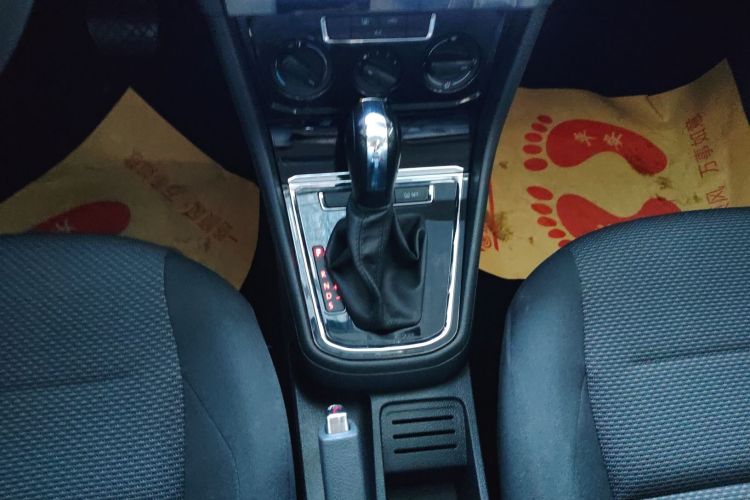 大众 2019款 改款 宝来·传奇 1.5L 自动时尚型 国VI局部细节18