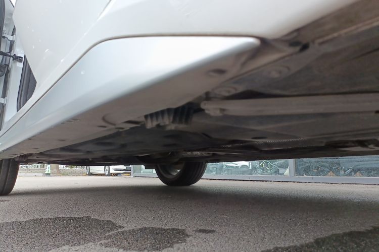 宝马X1 2024款 sDrive25Li M运动套装机舱底盘30