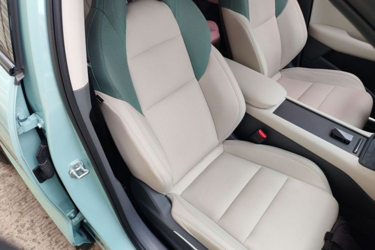 领克06 EM-P 2023款 EM-P 126长续航Halo局部细节41