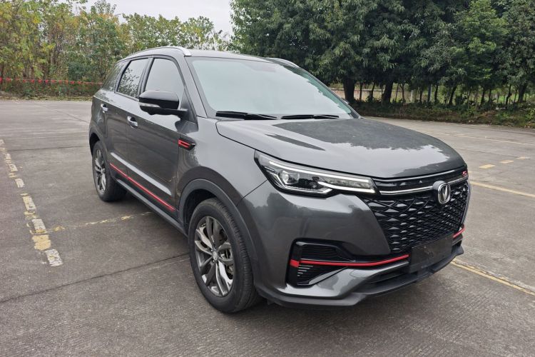 长安CS55PLUS 2021款 蓝鲸版 1.5T DCT尊贵型车身外观3