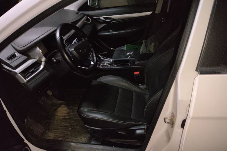 吉利汽车 帝豪 2019款 领军版 1.5L CVT向上互联型 国VI中控内饰19