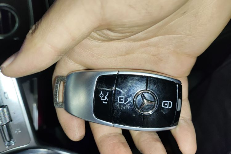 奔驰E级 2020款 改款 E 260 L中控内饰7001