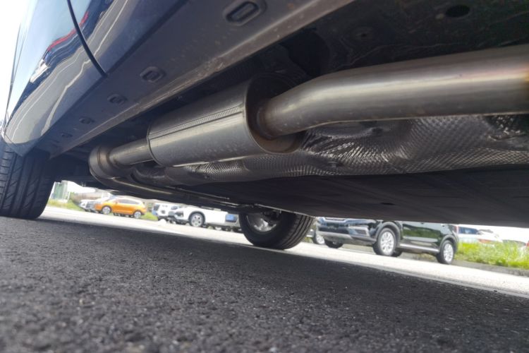 荣威D5X DMH 2024款 135旗舰版机舱底盘30