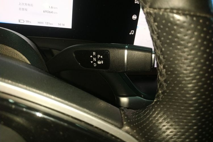 小鹏P7 2022款 670N+中控内饰18