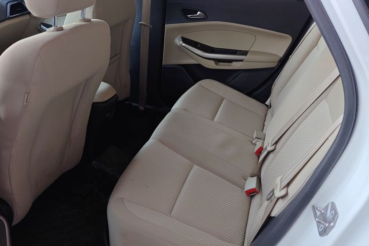 福特 福睿斯 2015款 1.5L 手动舒适型中控内饰7004