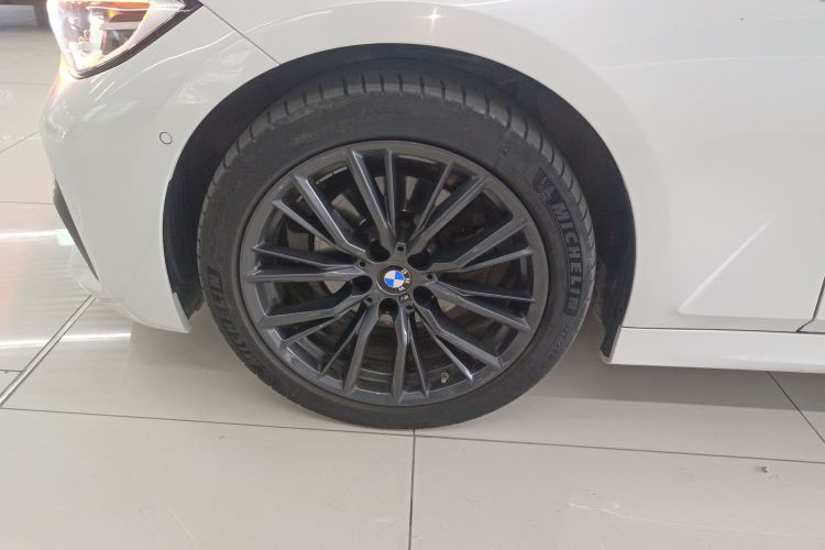 宝马3系 2022款 325Li M运动曜夜套装车身外观6007