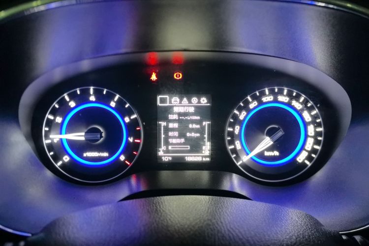 长安 逸动DT 2018款 1.6L 手动智享型中控内饰14