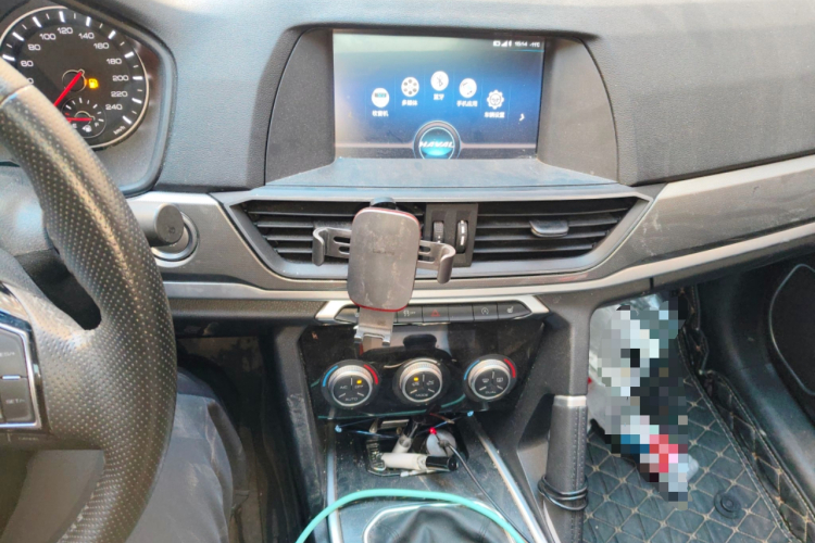 哈弗H6 2019款 运动版 1.5T 手动两驱精英型 国VI中控内饰16