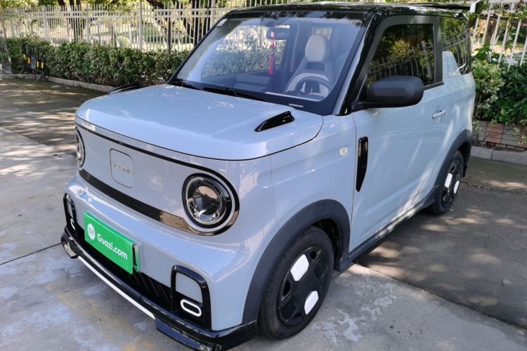 吉利银河 2024款 200km 熊猫卡丁车身外观1