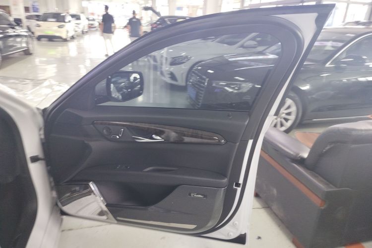 凯迪拉克CT6 2021款 28T 豪华型中控内饰7005