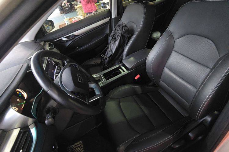 吉利汽车 帝豪 2019款 领军版 1.5L CVT向上互联型 国VI局部细节19