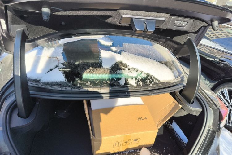 玛莎拉蒂 Ghibli 2017款 3.0T 标准版机舱底盘23