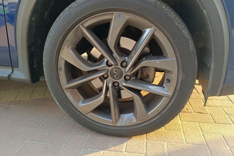 英菲尼迪QX50 2020款 2.0T 四驱领航版车身外观6007