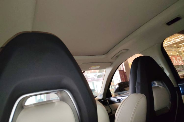 领克01 2017款 2.0T 两驱耀Pro版局部细节22