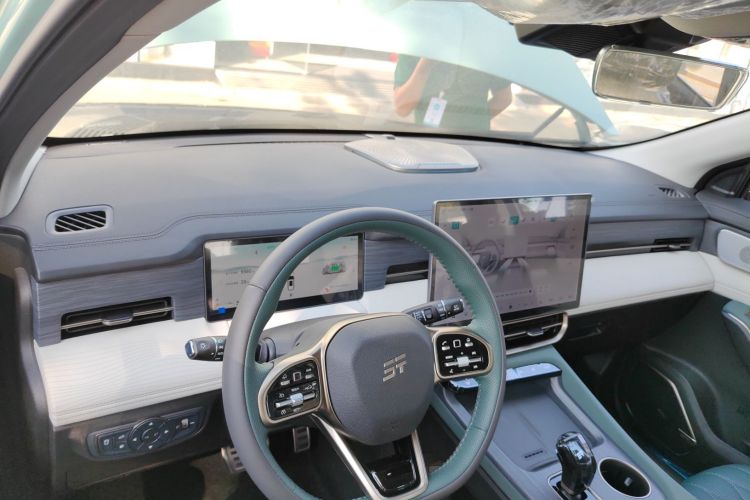 捷途山海L9 2024款 1.5TD 2DHT Pro 7座中控内饰7002