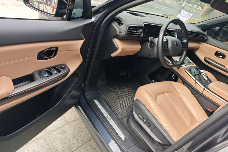 蔚来ES6 2020款 610KM 性能版中控内饰7003