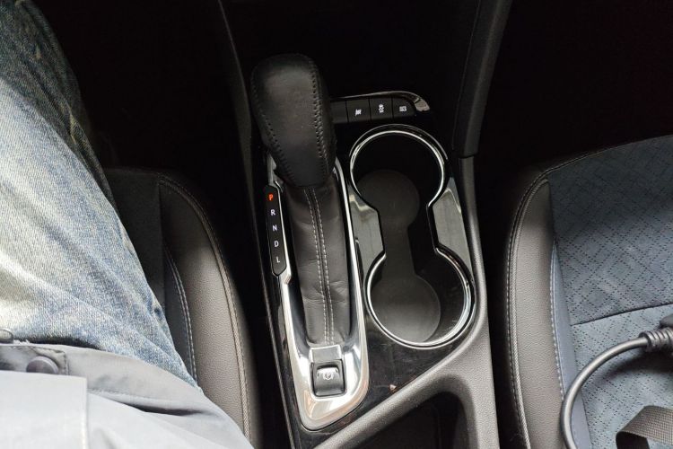 别克 昂科拉GX 2020款 20T CVT两驱豪华型中控内饰18