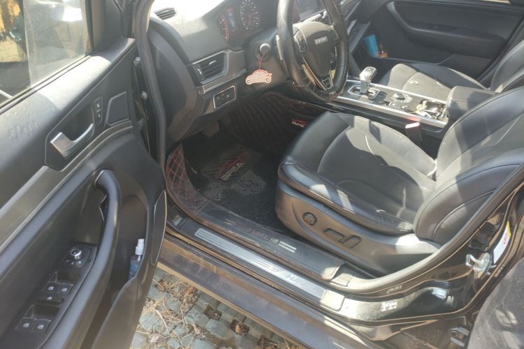 哈弗H6 2018款 红标 运动版 1.5T 自动两驱精英型中控内饰7003