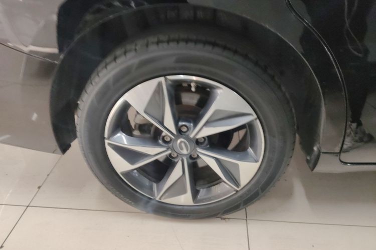 广汽传祺 传祺M6 2023款 PRO 270T DCT豪华版车身外观6008