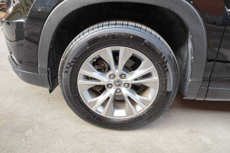 丰田 汉兰达 2015款 2.0T 两驱精英版 7座车身外观6003