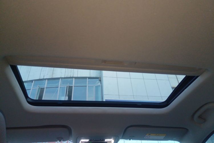 别克 君威 2017款 20T 精英型局部细节22