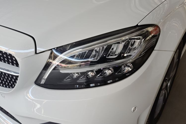 奔驰C级 2020款 改款 C 260 L 运动版局部细节36