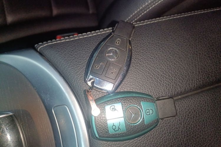 奔驰C级 2017款 改款 C 200 L 运动版中控内饰11