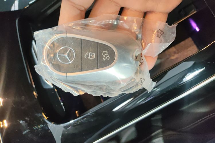 奔驰C级 2024款 改款二 C 260 L 运动版中控内饰7001