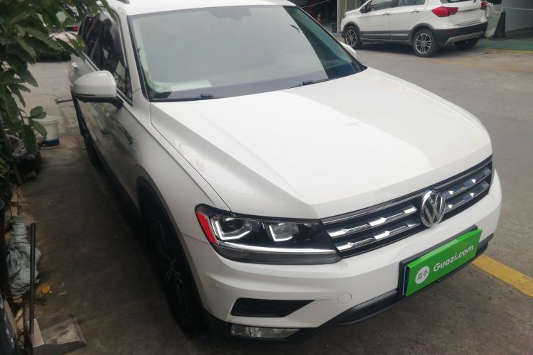 大众 途观L 2019款 330TSI 自动两驱风尚版 国VI车身外观3