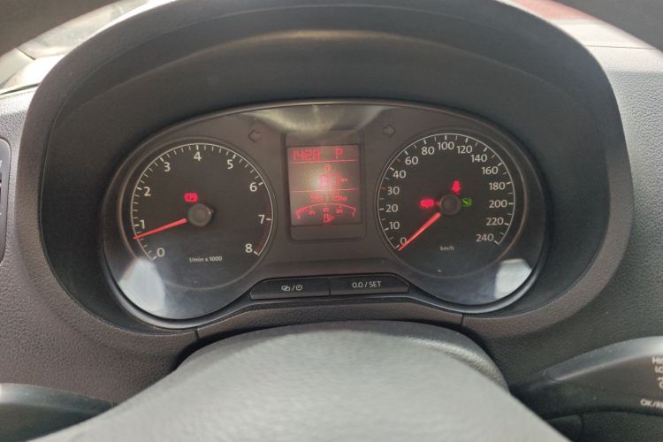 大众 Polo 2013款 1.4L 自动舒适版中控内饰14