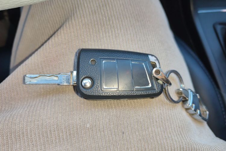 大众 2018款 途安L 280TSI 手动风尚版中控内饰7001