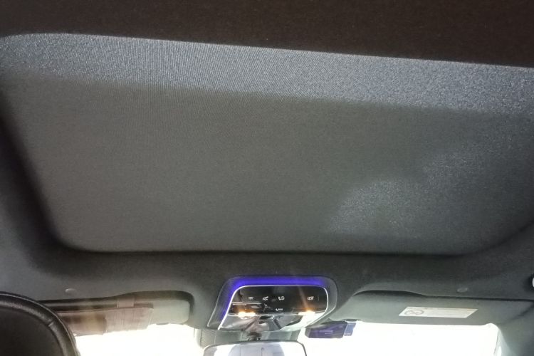 奔驰C级 2022款 改款 C 260 L 运动版局部细节22