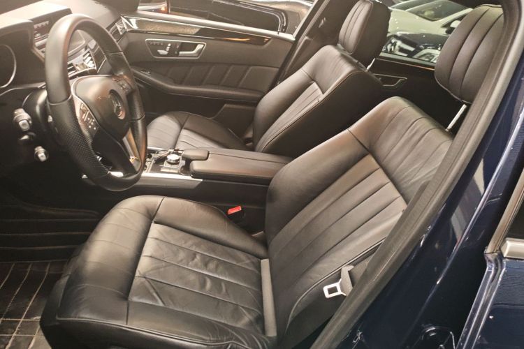 奔驰E级 2015款 E 260 L 运动豪华型局部细节19