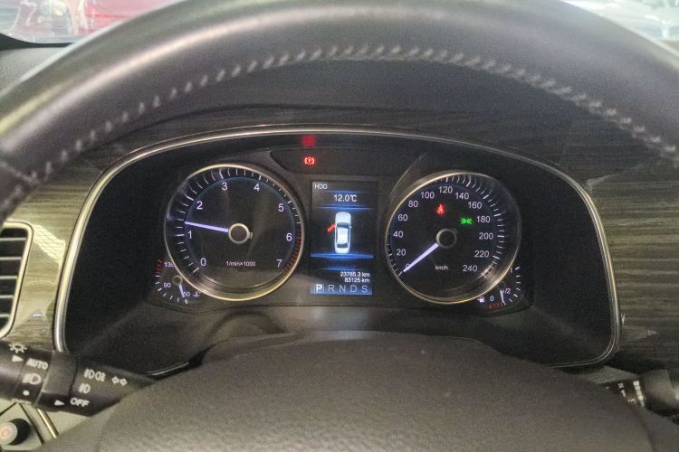 红旗H7 2019款 1.8T 舒适版局部细节14