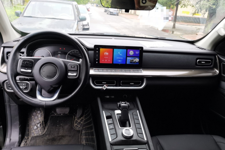 长城 炮 2023款 2.0T商用版自动汽油两驱精英型长箱GW4C20B中控内饰7002