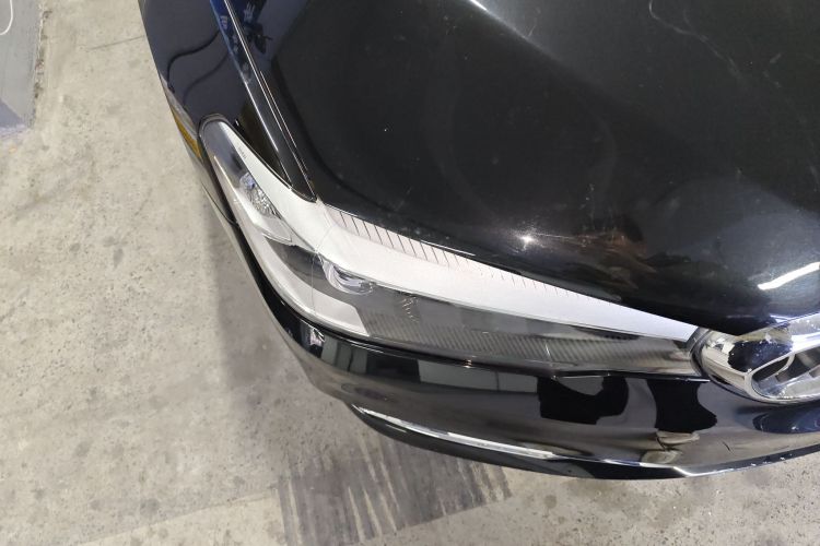 宝马5系 2019款 改款 525Li 豪华套装车身外观8