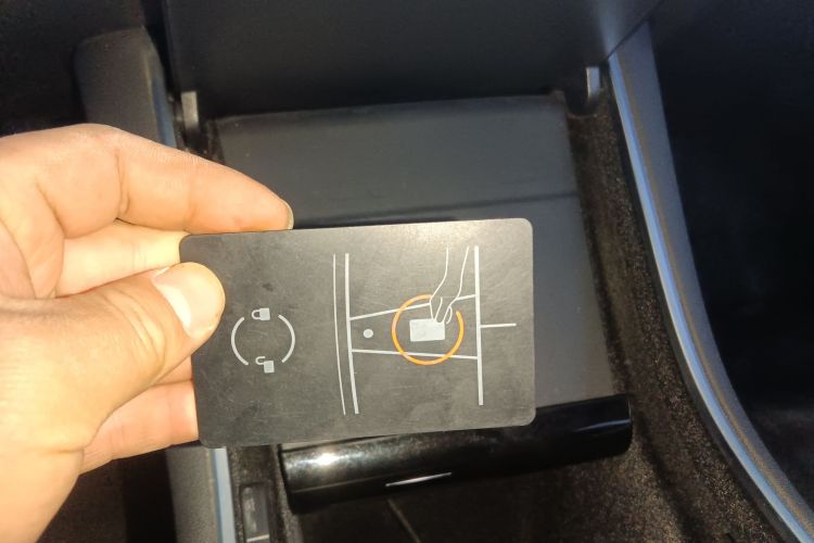 特斯拉 Model 3 2020款 改款 标准续航后驱升级版中控内饰7001