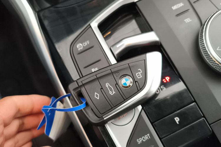 宝马3系 2024款 320Li M运动套装中控内饰11