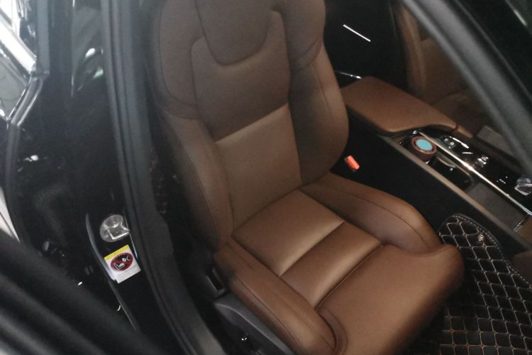 沃尔沃S90 2025款 B5 智雅豪华版局部细节41