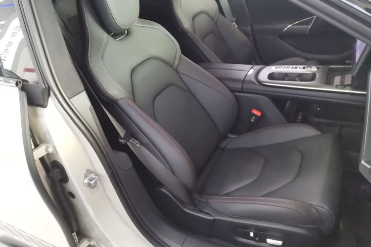 小米汽车 小米SU7 2024款 四驱超长续航高阶智驾Max版局部细节41