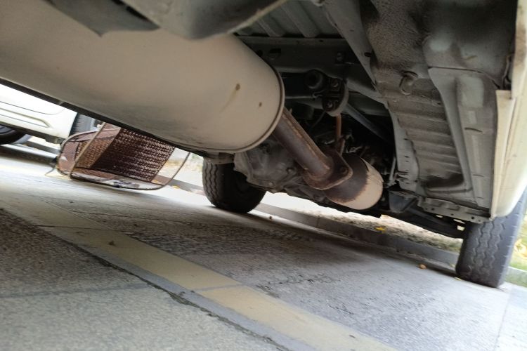 金杯 海狮 2020款 2.0L快运王系列豪华型厢货高顶国VI 1TZS局部细节9002