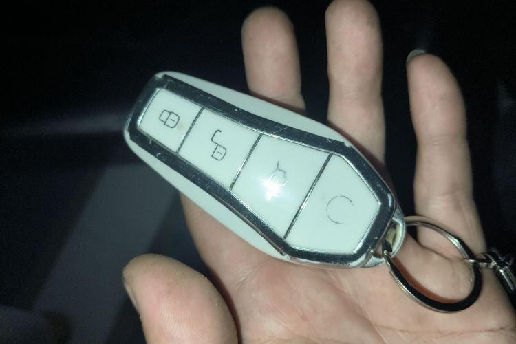 比亚迪 宋Pro新能源 2024款 荣耀版 DM-i 71KM领航型中控内饰11