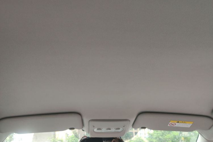 日产 逍客 2016款 2.0L CVT精英版局部细节22