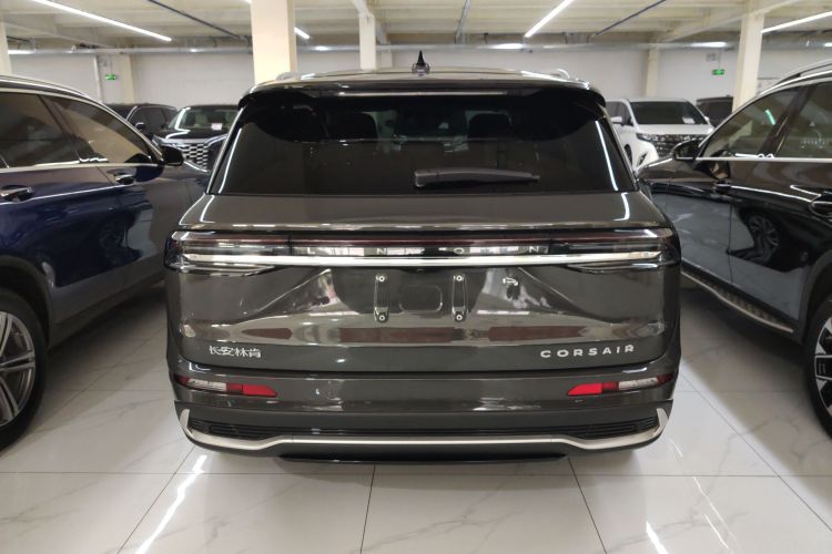 林肯 冒险家 2023款 2.0T 两驱尊享版车身外观6