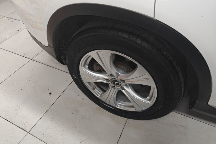 奔驰GLC 2020款 改款 GLC 260 L 4MATIC 动感型车身外观6008