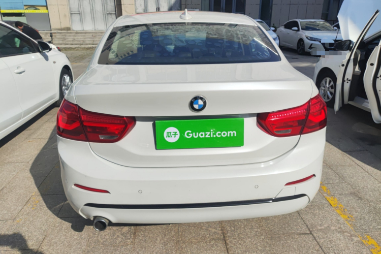 宝马1系 2017款 118i 运动型车身外观6004