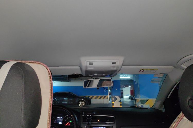 大众 高尔夫 2015款 1.6L 自动时尚型中控内饰22