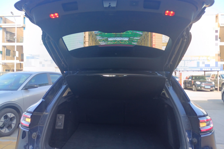 鸿蒙智行 问界M5 2022款 增程后驱标准版局部细节23